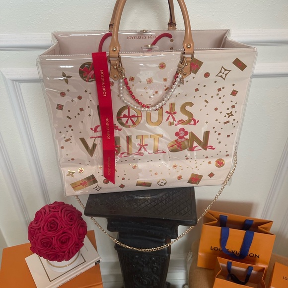 Large Louis Vuitton Holiday Edition PVC Tote - Picture 12 of 16